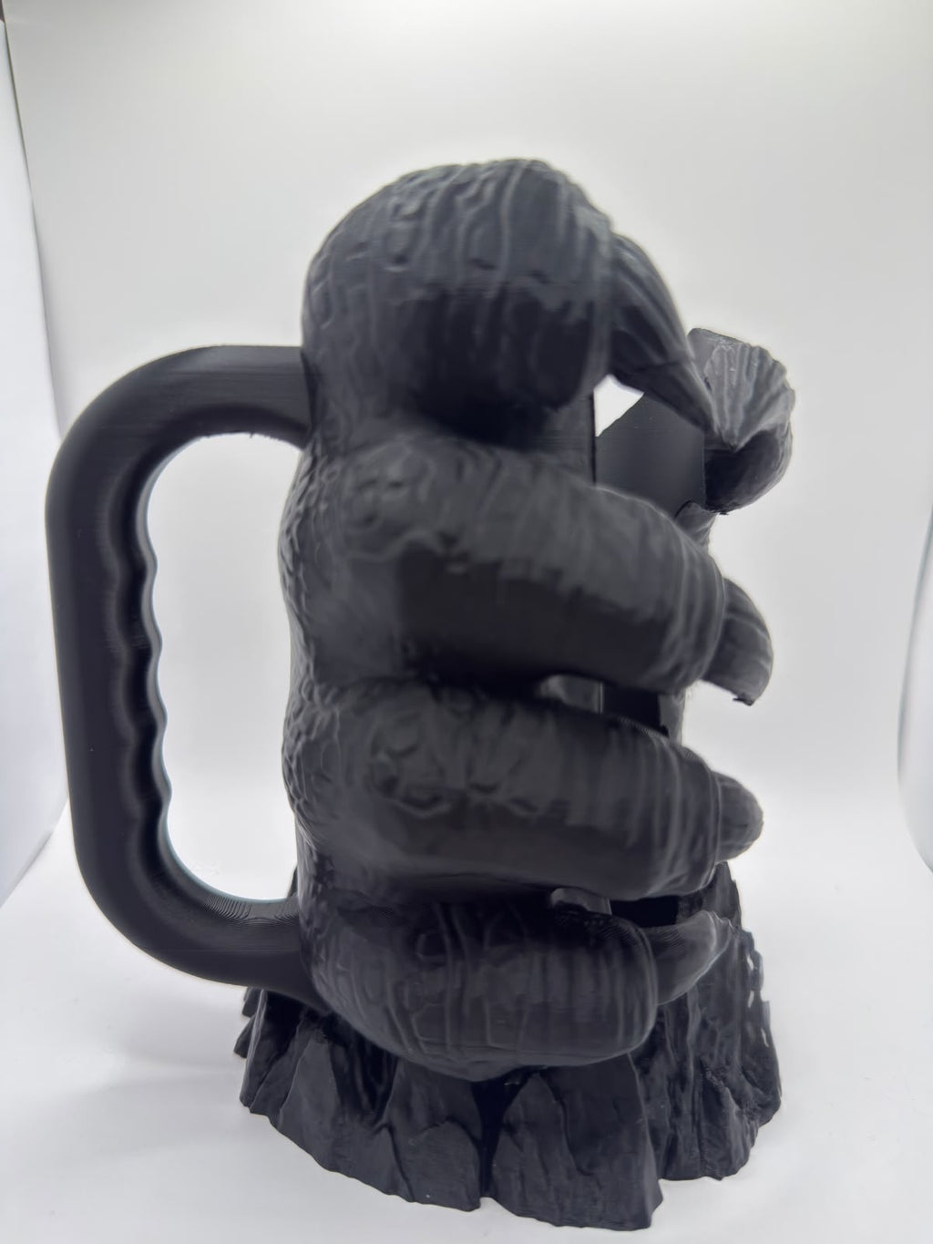 Soporte para Lata de 470 ml con Garra Gótica | Portabebidas Decorativo para Escritorio, Gaming y Regalo Original