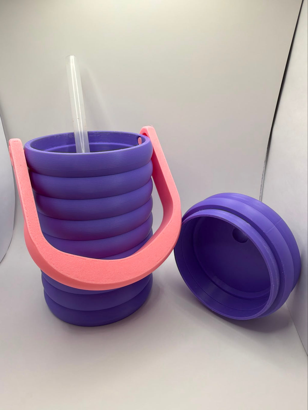 Vaso para Lata de 470 ml con Asa, Tapa y Pajita | Soporte Reutilizable Personalizable